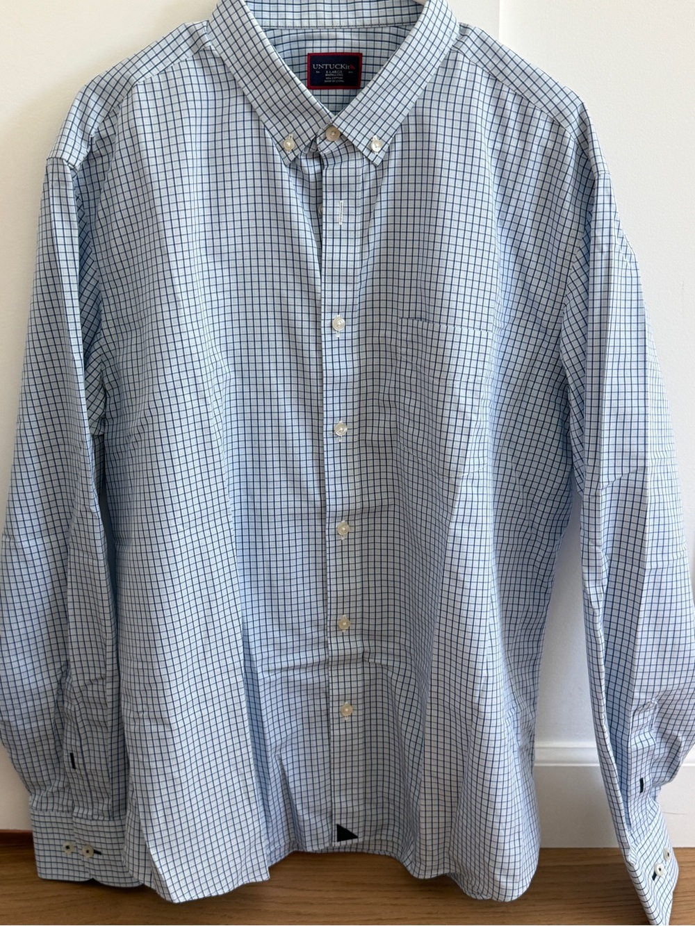UNTUCKit Lattanzio Men’s XL Light Blue Red Check Wrinkle Free Cotton Shirt